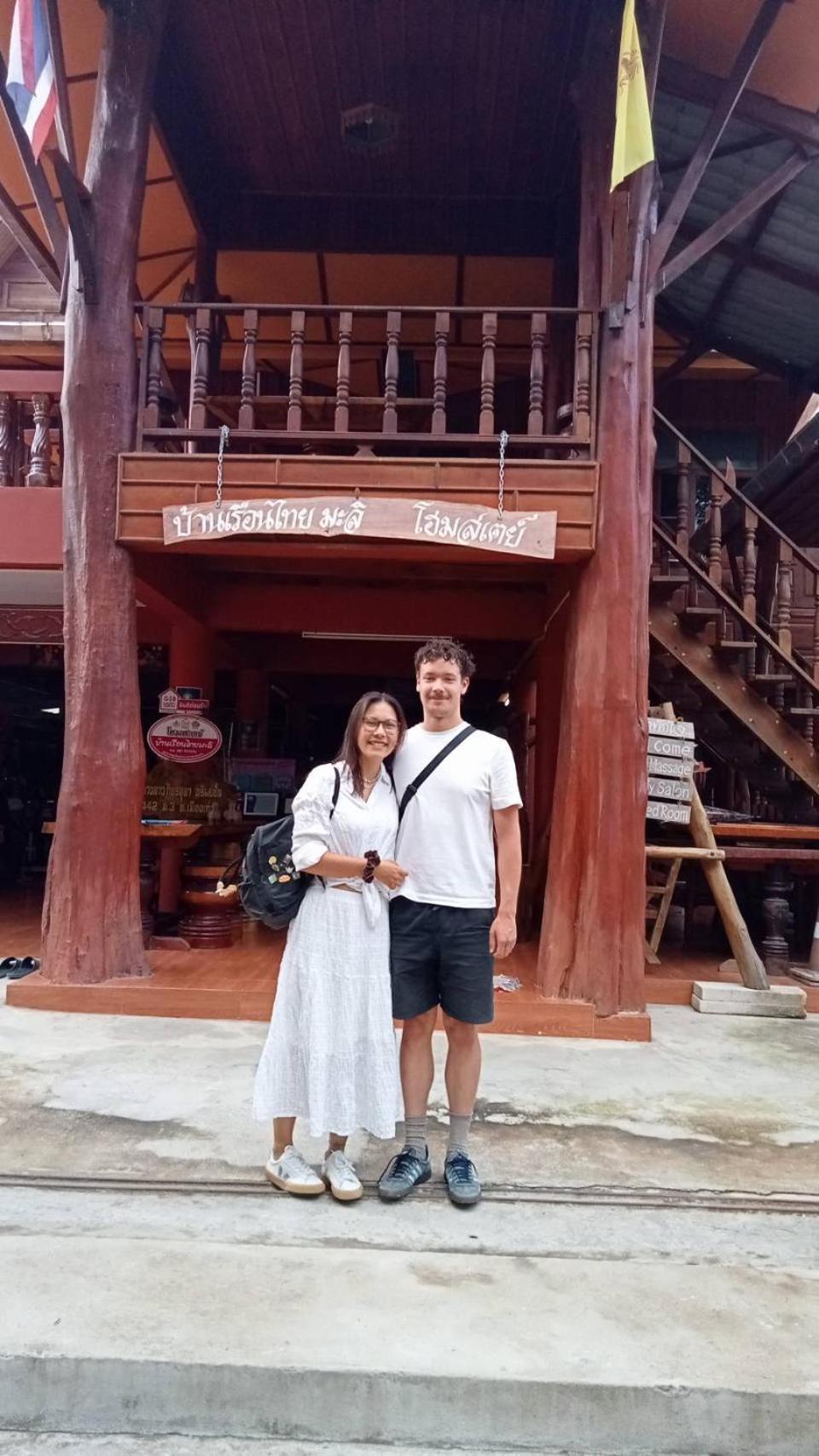 บ้านเรือนไทยมะลิเมืองเก่า Sukhothai Exterior photo